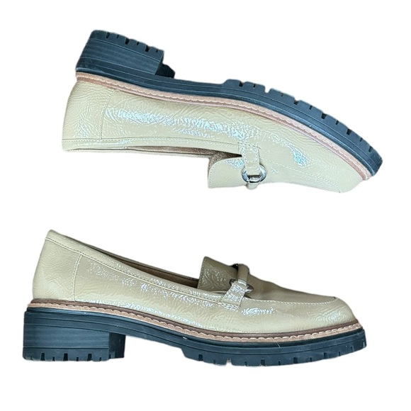Me Too Women’s Lug Sole Tan Loafers Size 7.5 - Picture 6 of 11